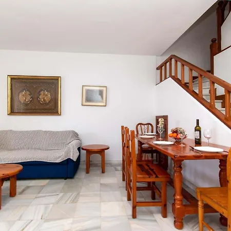 Villa Park Santiago Iii 139 - Three Bed