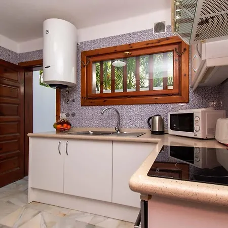 Villa Park Santiago Iii 139 - Three Bed *