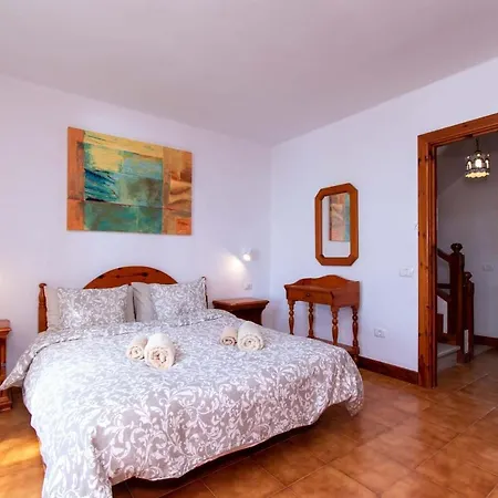 Park Santiago Iii 139 - Three Bed *