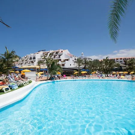 Villa Park Santiago Iii 139 - Three Bed *